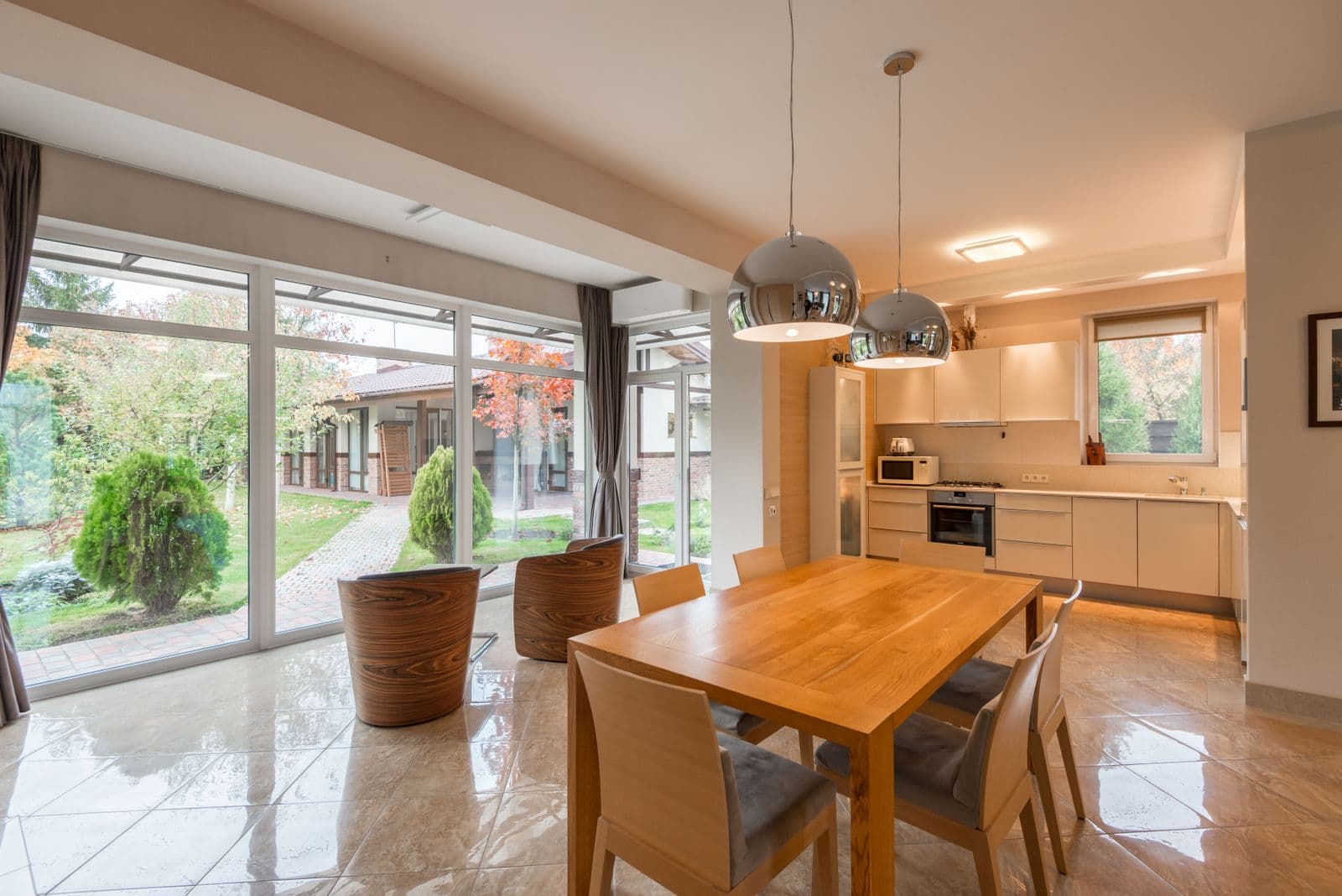 Comedor y cocina integrados